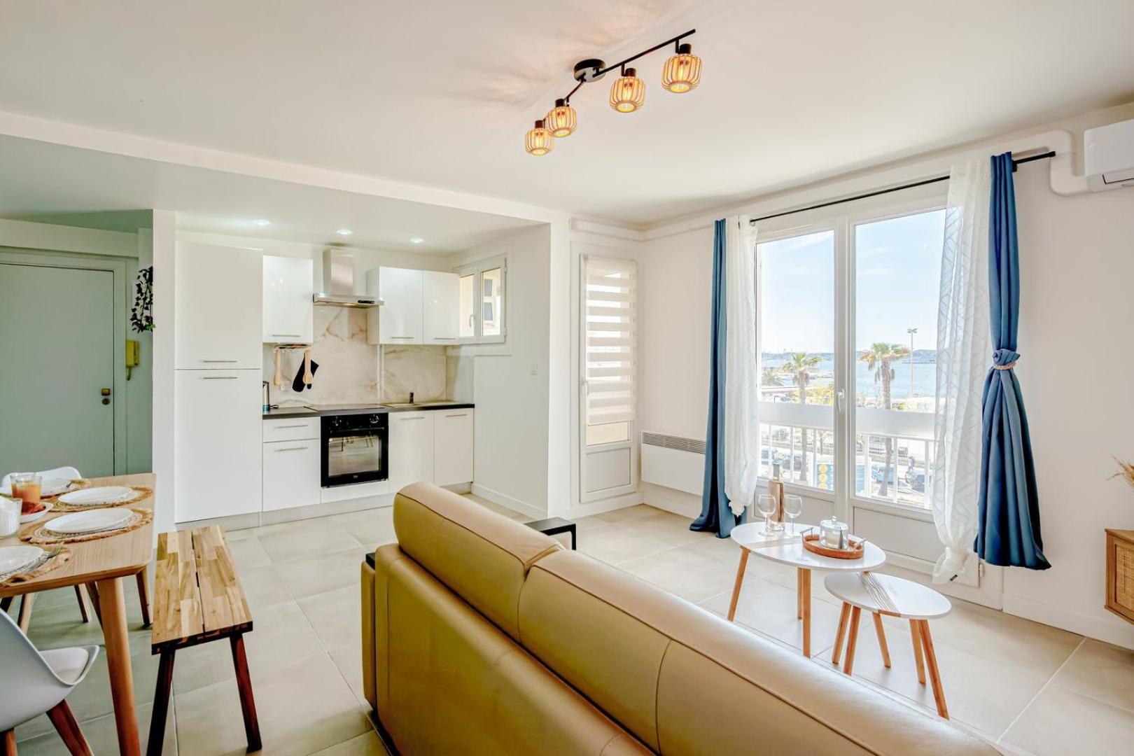Air-Conditioned Apartment - Sea View Port 툴롱 외부 사진